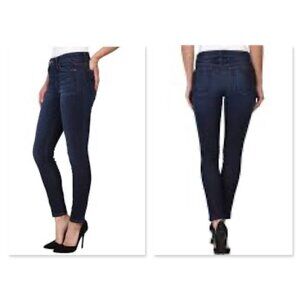Joe's 26 Cigarette Straight leg Carlotta Wash Jeans